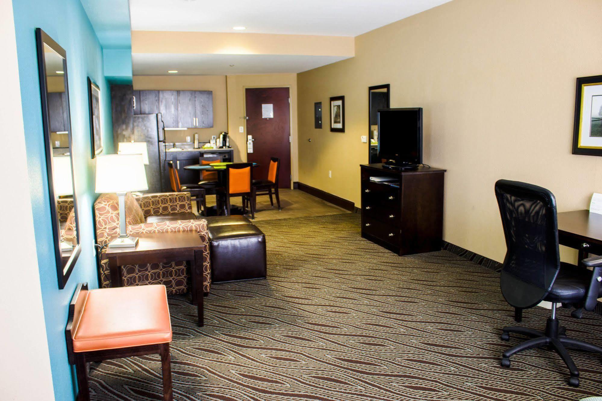 Holiday Inn Express & Suites Havelock Northwest New Bern By Ihg Экстерьер фото