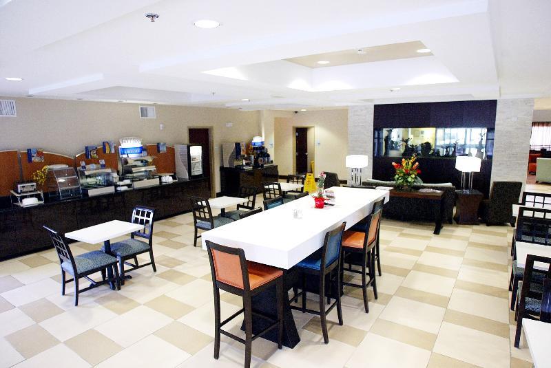 Holiday Inn Express & Suites Havelock Northwest New Bern By Ihg Экстерьер фото